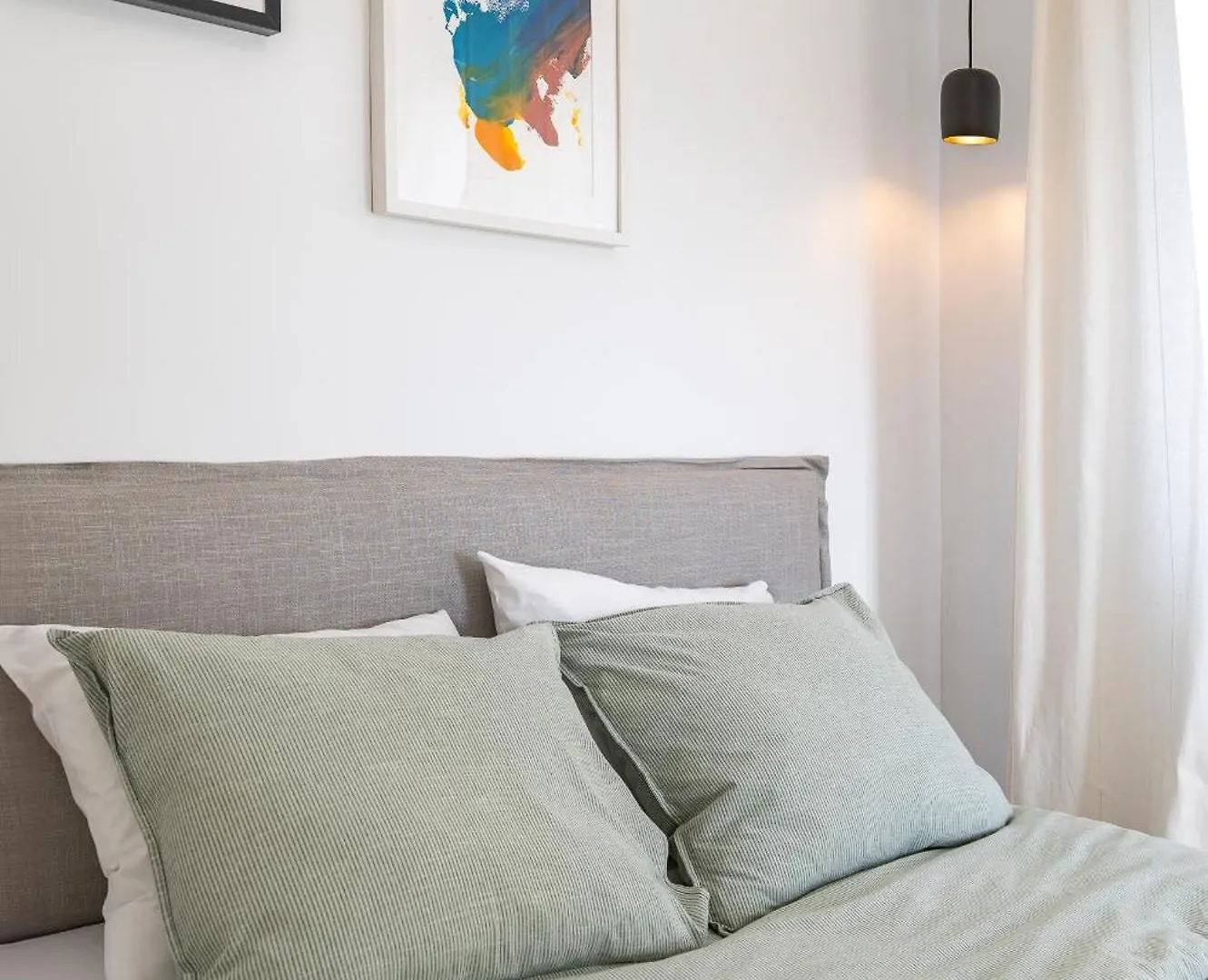 Spacious And Bright 3Br House In Great Location Μαρμπέλλα
