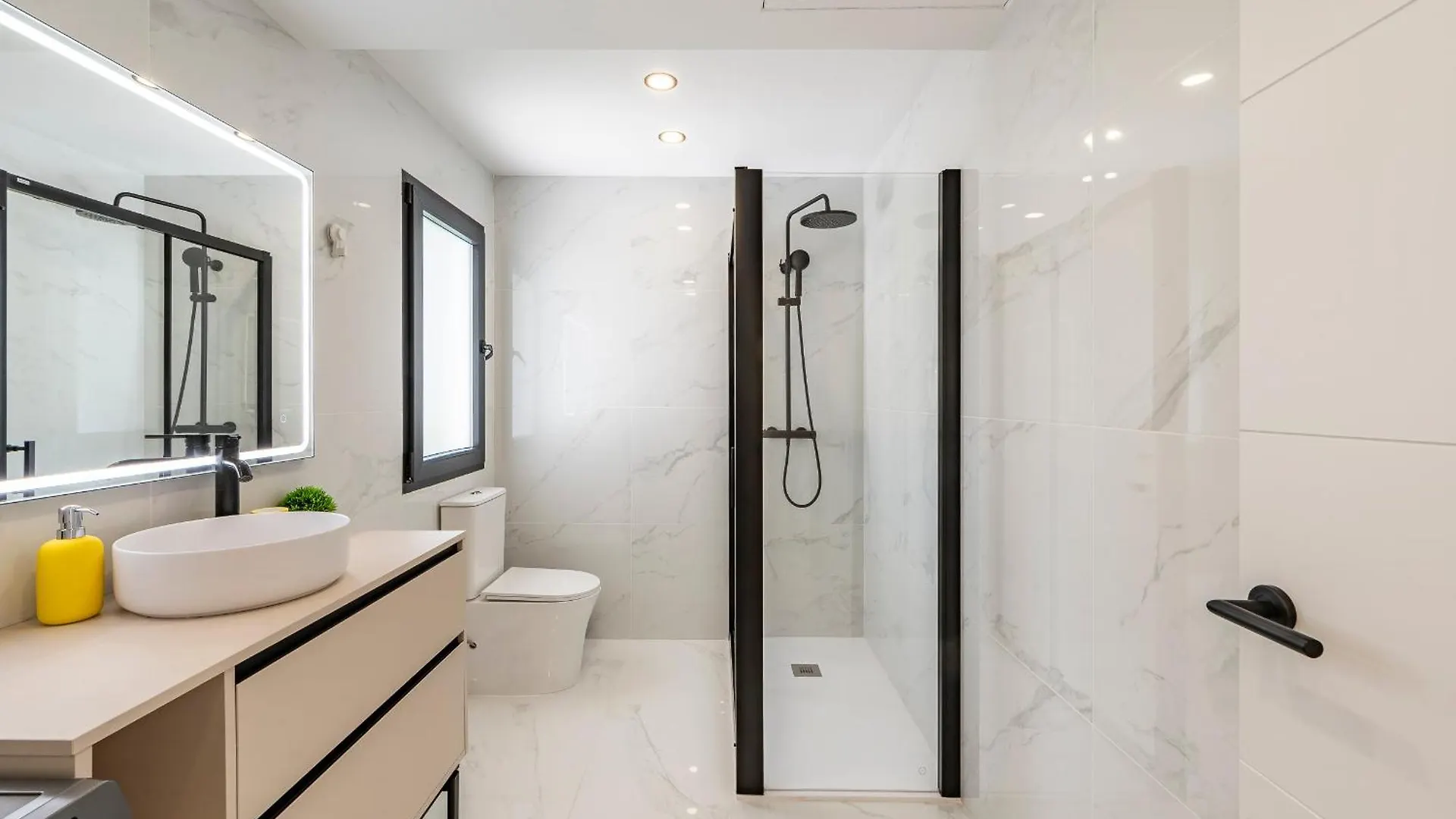 Σπίτι διακοπών Spacious And Bright 3Br House In Great Location Μαρμπέλλα Ισπανία
